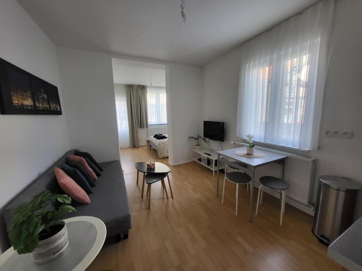 Studio Alicia, Idealement Situe Etterbeek Екстериор снимка